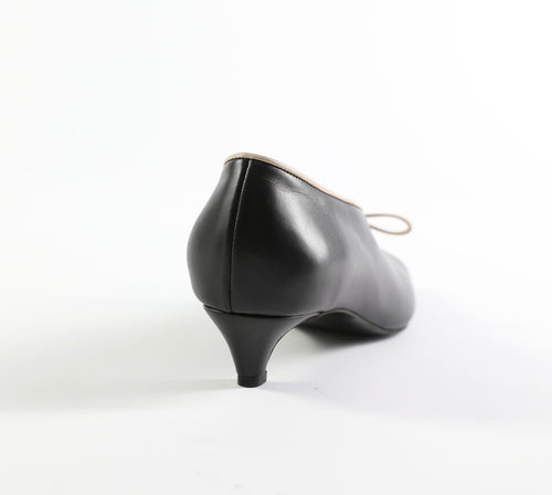 KITTEN HEEL PUMPS WITH BOW