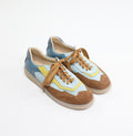 SNEAKERS IN BLUE