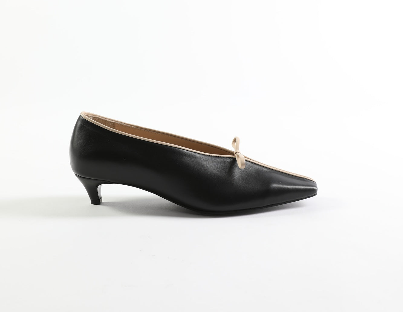 KITTEN HEEL PUMPS WITH BOW