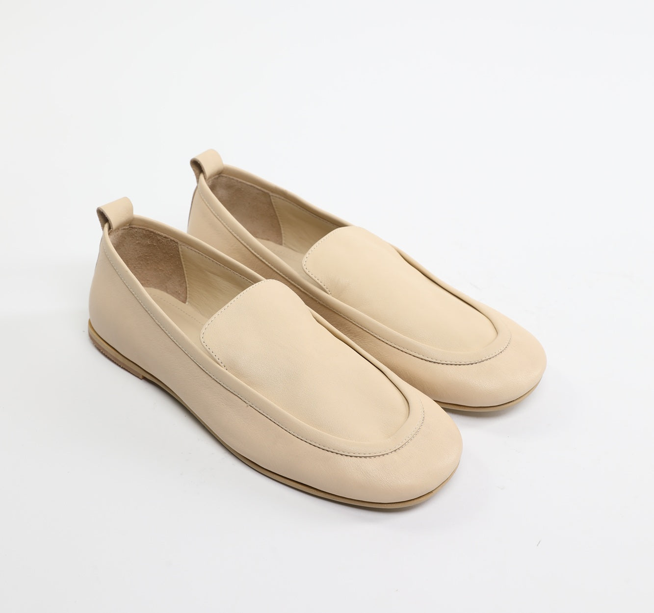 LEATHER LOAFER